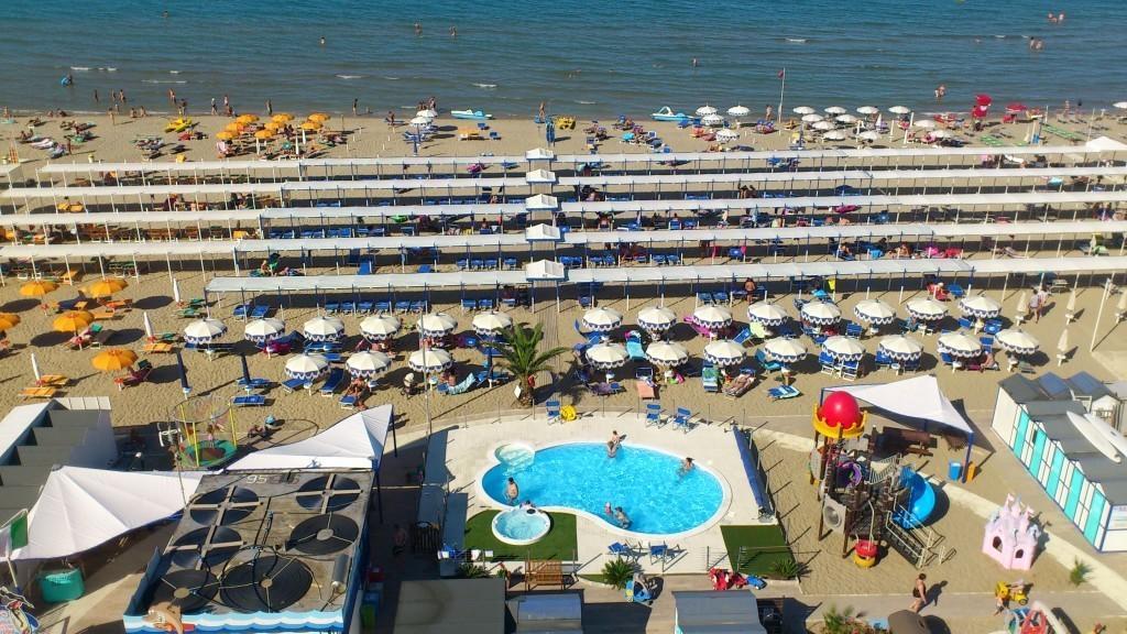 Hotel San Gottardo Riccione Eksteriør billede